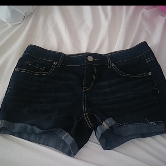 Jean shorts - Picture 1 of 3